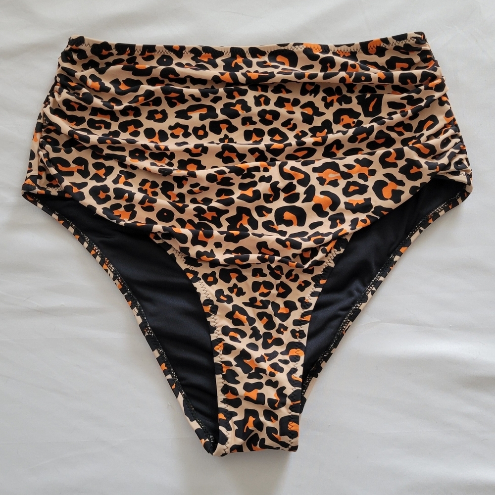 Cupshe Leopard Bikini Swim Bottoms